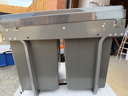 Grey integrated pull out - integrated,