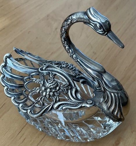 Large cut glass swan - glass, with