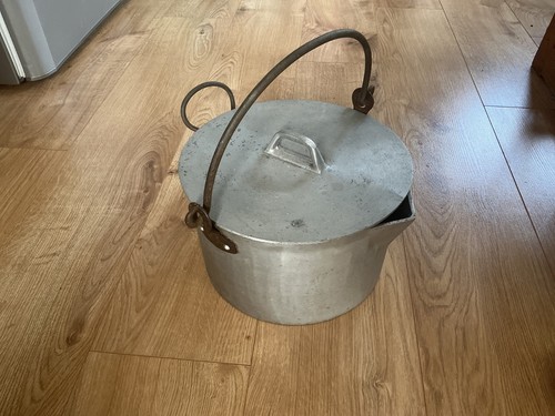 Vintage cast aluminium - vintage,