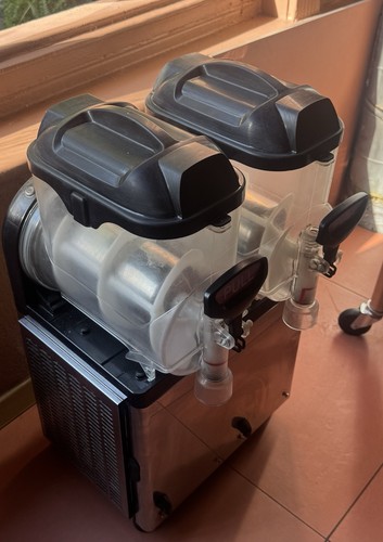 Blue ice slush machine - slush, 2x
