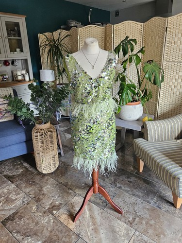 Coast sequin feather detail - &,