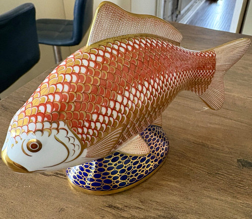 Royal crown derby bone - crown,
