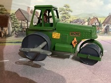 VINTAGE TRIANG MINIC TINPLATE