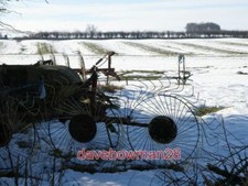 PHOTO  HAY MAKING MACHINERY