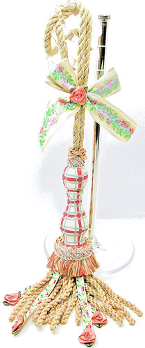 Curtain tie back pink roses - back,