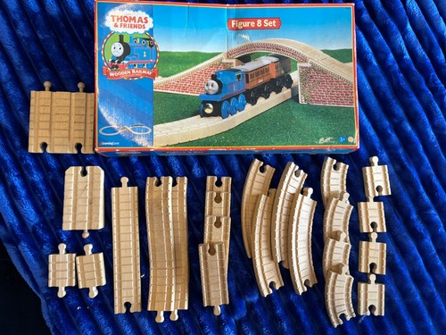 Thomas the tank engine - thomas, wooden