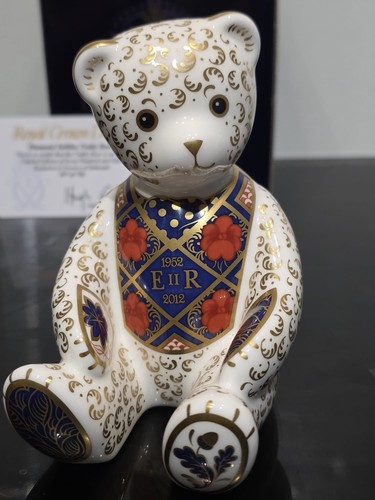 Royal crown derby diamond - crown,