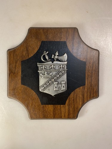 Vintage royal family crest - royal,