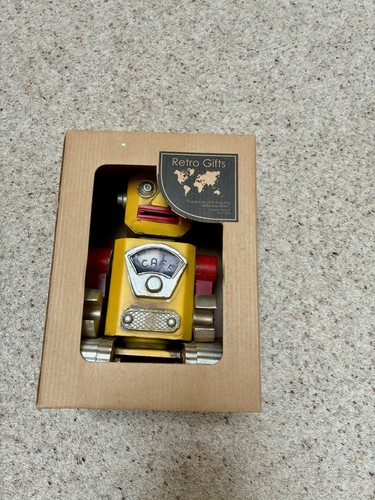 Frederick retro robot money - robot,