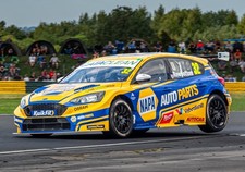 BTCC #32 Daniel Rowbottom