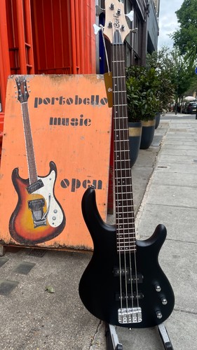 Cort action bass guitar - bass,