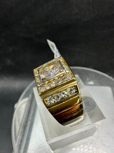 Mens gold ring oval signet