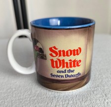 VINTAGE WALT DISNEY MUG SNOW WHITE AND THE SEVEN DWARFS COLLECTABLE TEA COFFEE