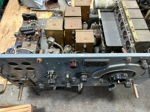 R107 military radio receiver