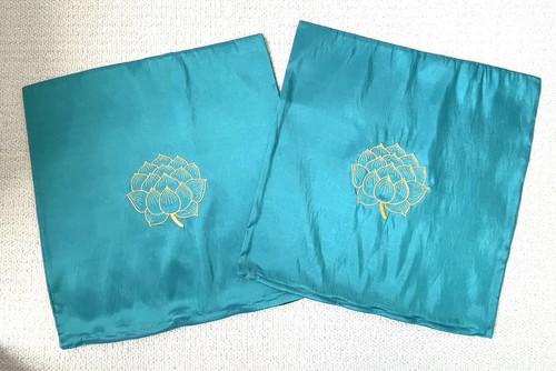 Two thai silk - thai, green