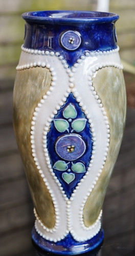 Royal doulton lambeth vase - royal,