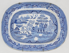 ANTIQUE Blue Willow Pattern