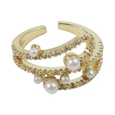 Distinctive GoldTone Pearl