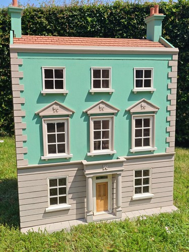 Large wooden georgian - wooden, style