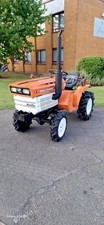 Kubota B1200 Compact Tractor 4WD 16HP Manual Transmission