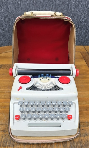 Vintage 1960 playcraft - vintage,