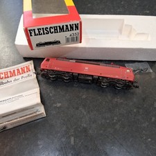 Fleischmann HO Scale 4352 E-lok BR 120 143-3 DB Locomotive Excellent Cond UQ11
