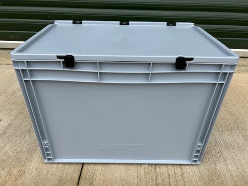 Euro storage boxes with - , lids
