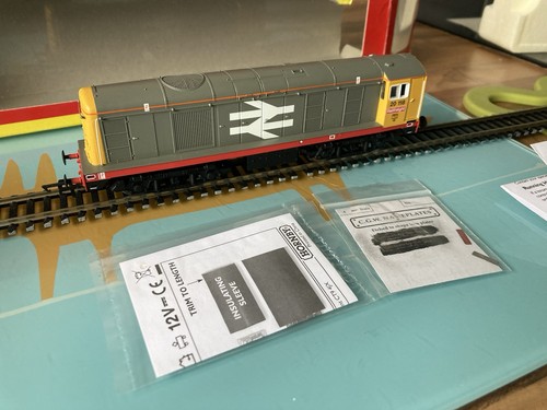 Hornby r2760 gauge class - hornby, oo