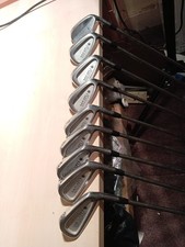 Maxfli Revolution Black Dot