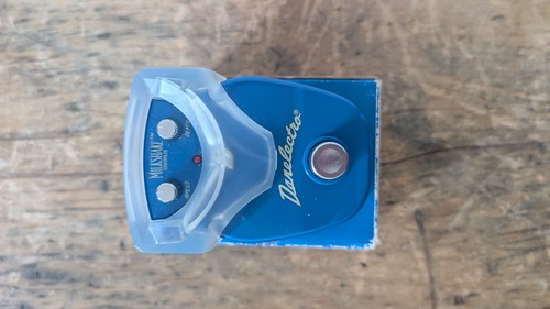 Danelectro milkshake chorus - milkshake,