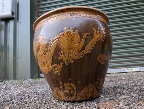 Vintage glazed dragon plant - glazed,