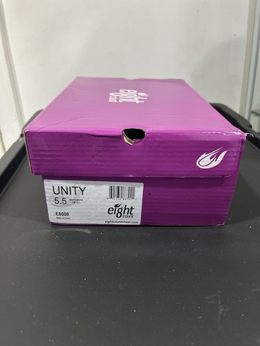 Eight count unity - unity, shoes