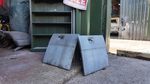 T25 volkswagen locker doors - t25,