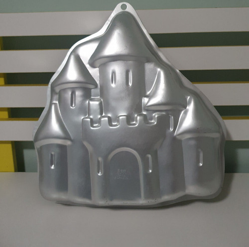 Wilton industries cake tin - wilton,