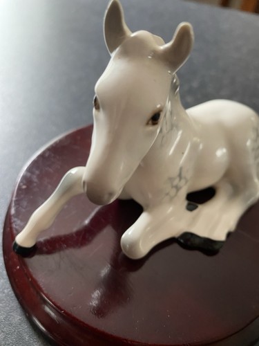 Royal doulton beswick grey - doulton,