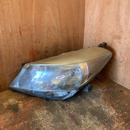 Toyota yaris headlight - toyota,
