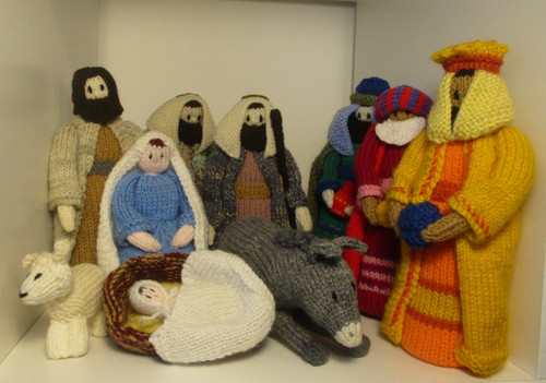 Hand knitted nativity set mary - hand,