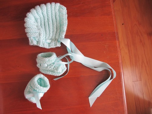 Darling booties bonnet made - darling,