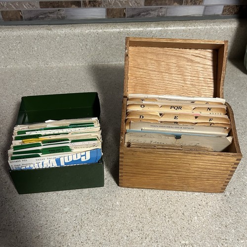Vtg dovetailed wooden recipe - vtg,