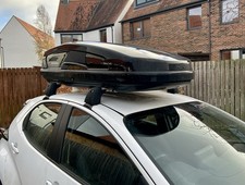 Exodus 470L Roof Box Glossy Black with Lock Keys