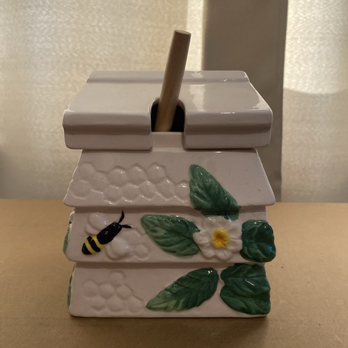 Bee hive honey pot with - bee,