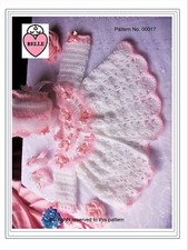 Baby coat hat bootees crochet pattern in DK. Baby cardigan set. Romani style.