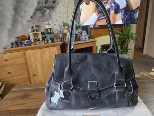 Radley london black shoulder - black,