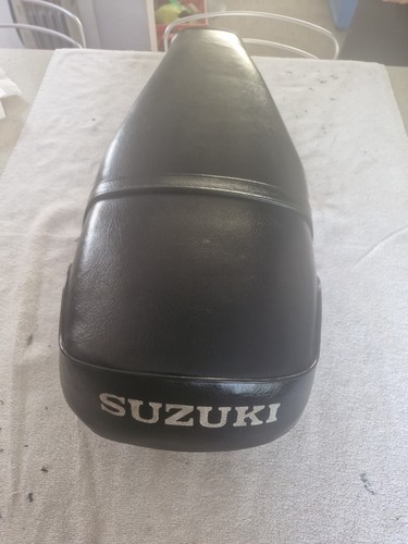 Suzuki 100 - ts, seat