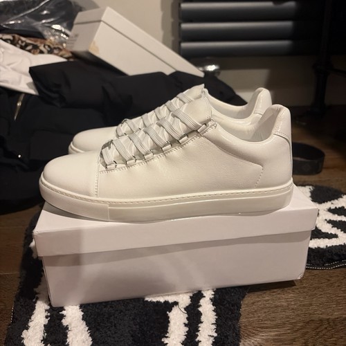White balenciaga arenas - white,