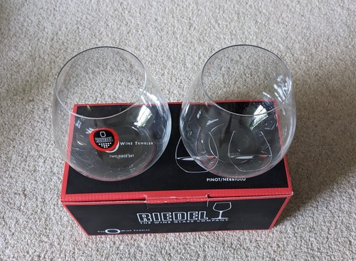 Pair riedel pinot - of, o