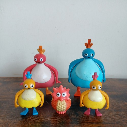Cbeebies twirlywoos toy action - cbeebies,