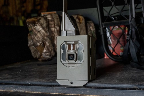 Reveal lockable security box - lockable,