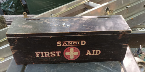 Vintage sanoid first aid - vintage,