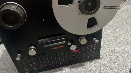 Tascam tsr 8track - 8track, 8channel